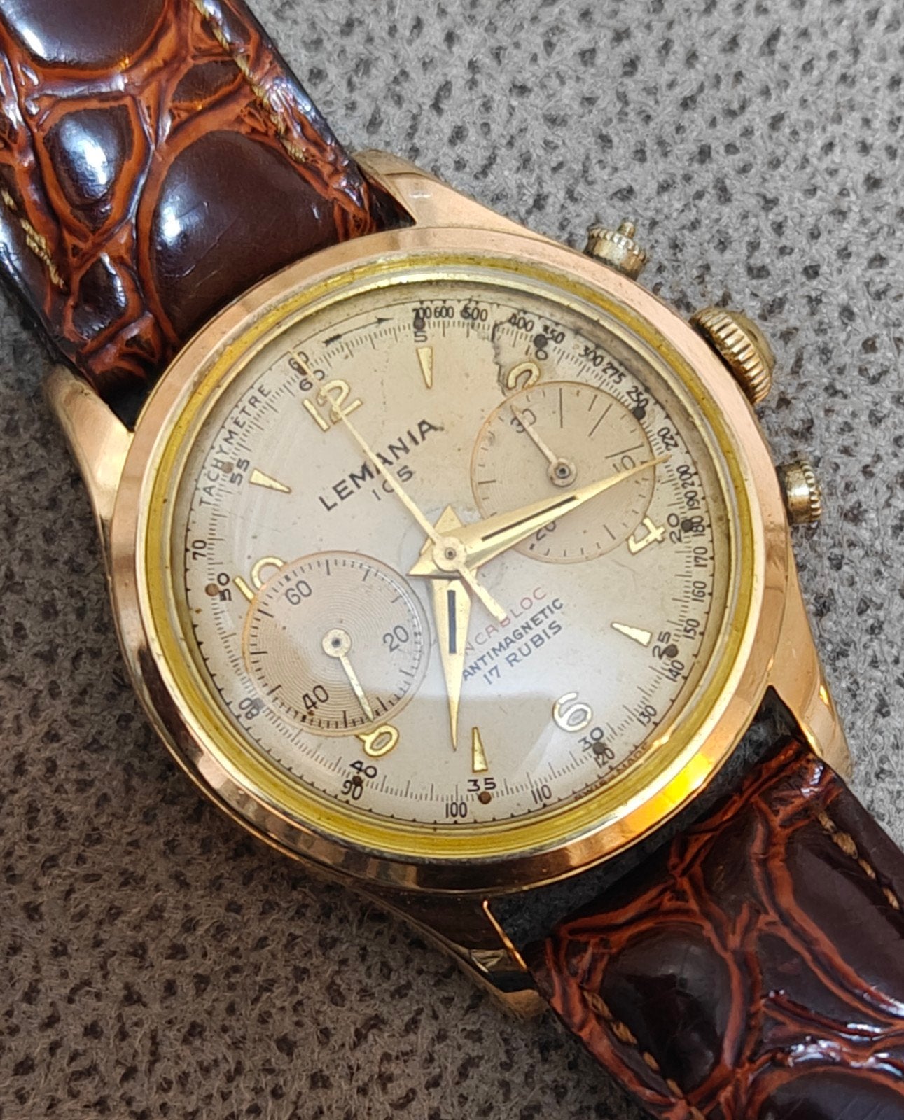 Chronographe lemania 105, Enlèvement ou Envoi, Or