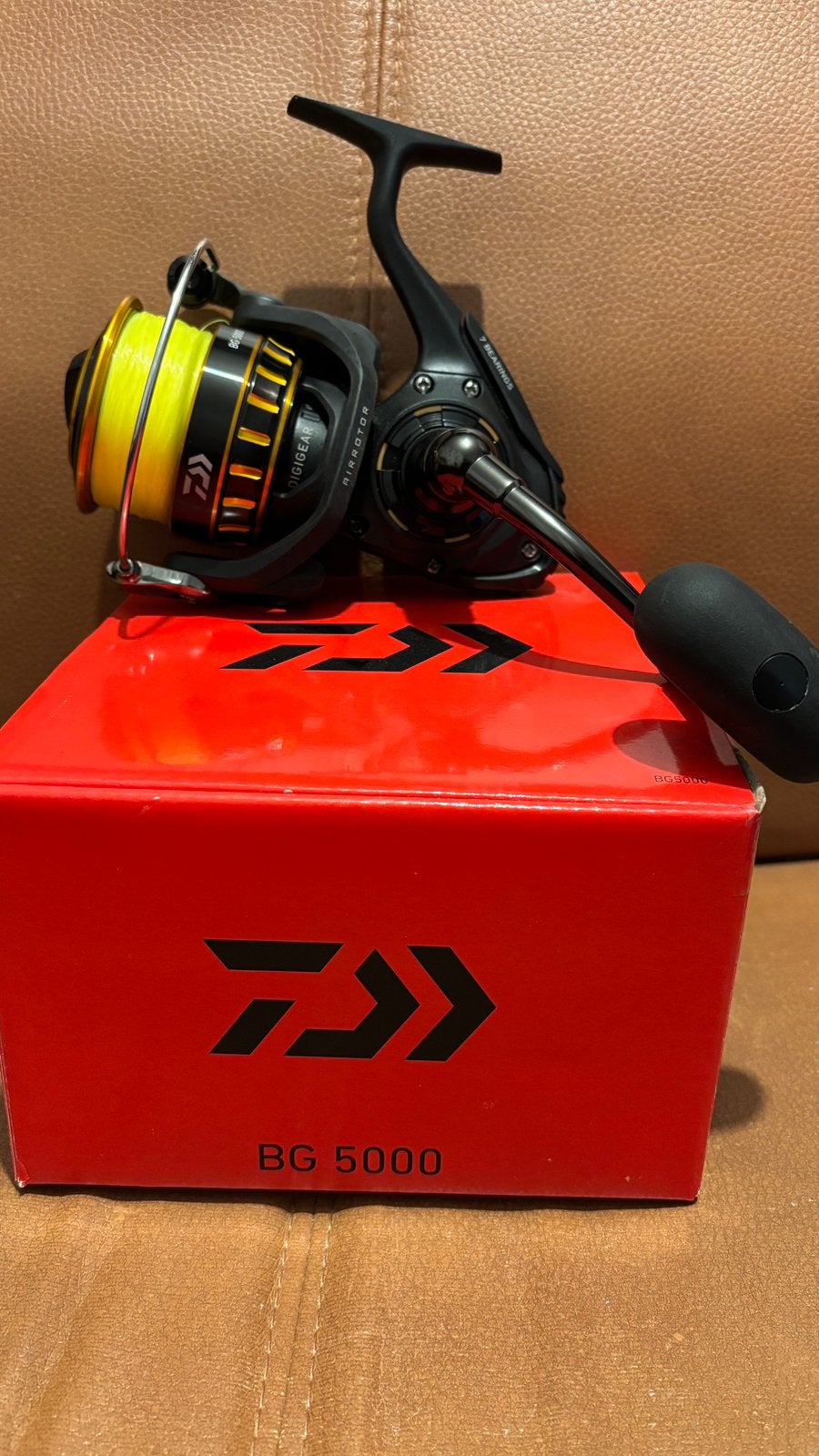 Moulinet de pêche Daiwa BG 5000 (comme neuf/usagé une fois), Enlèvement, Comme neuf