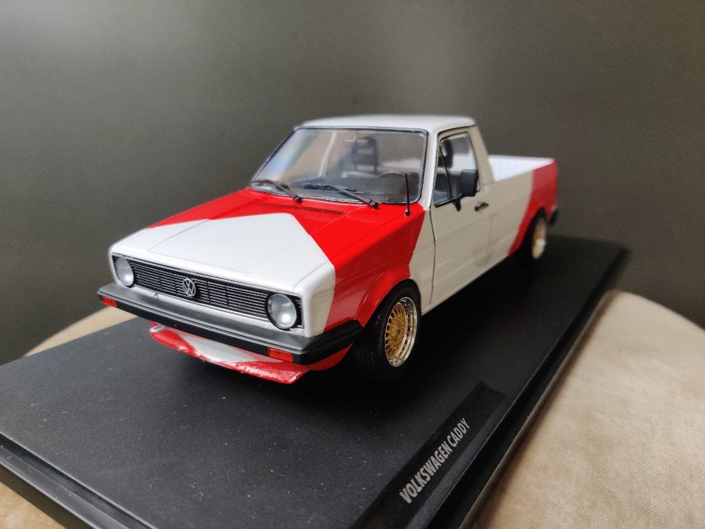 Volkswagen Caddy Solido 1/18e neuf, en boîte., Enlèvement ou Envoi, Neuf, Voiture, Solido