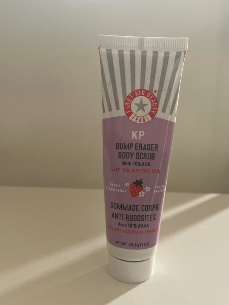 Gommage corporel KP Bump Eraser pour peaux sensibles, Enlèvement ou Envoi, Neuf, Body lotion, Crème ou Huile