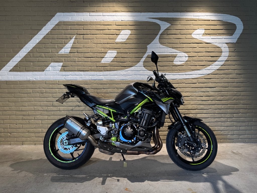 Kawasaki Z900 2020 Performance Pack, Motoren, 4 cilinders, Motorrijbewijs A, Handvatverwarming, 900 cc