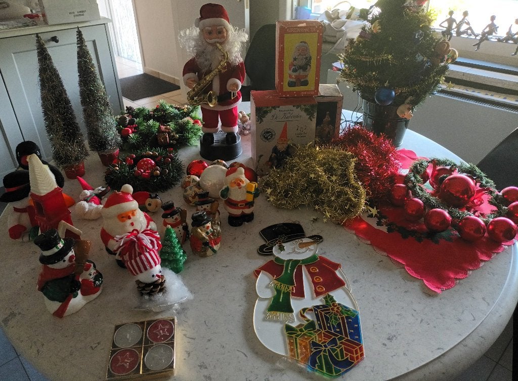 lotje kerstmateriaal, Ophalen, Zo goed als nieuw