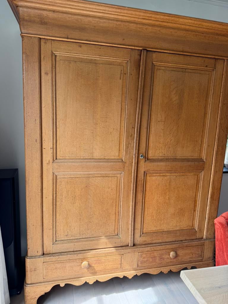 Antieke engelse kast met inbouw uitneembare legplanken, Antiek en Kunst, Antiek | Meubels | Kasten, Ophalen