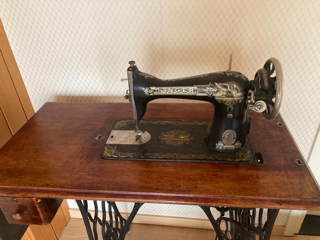 MACHINE À COUDRE SINGER TRAP VINTAGE/ANTIQUE, Antiquités & Art, Antiquités | Machines à coudre, Enlèvement