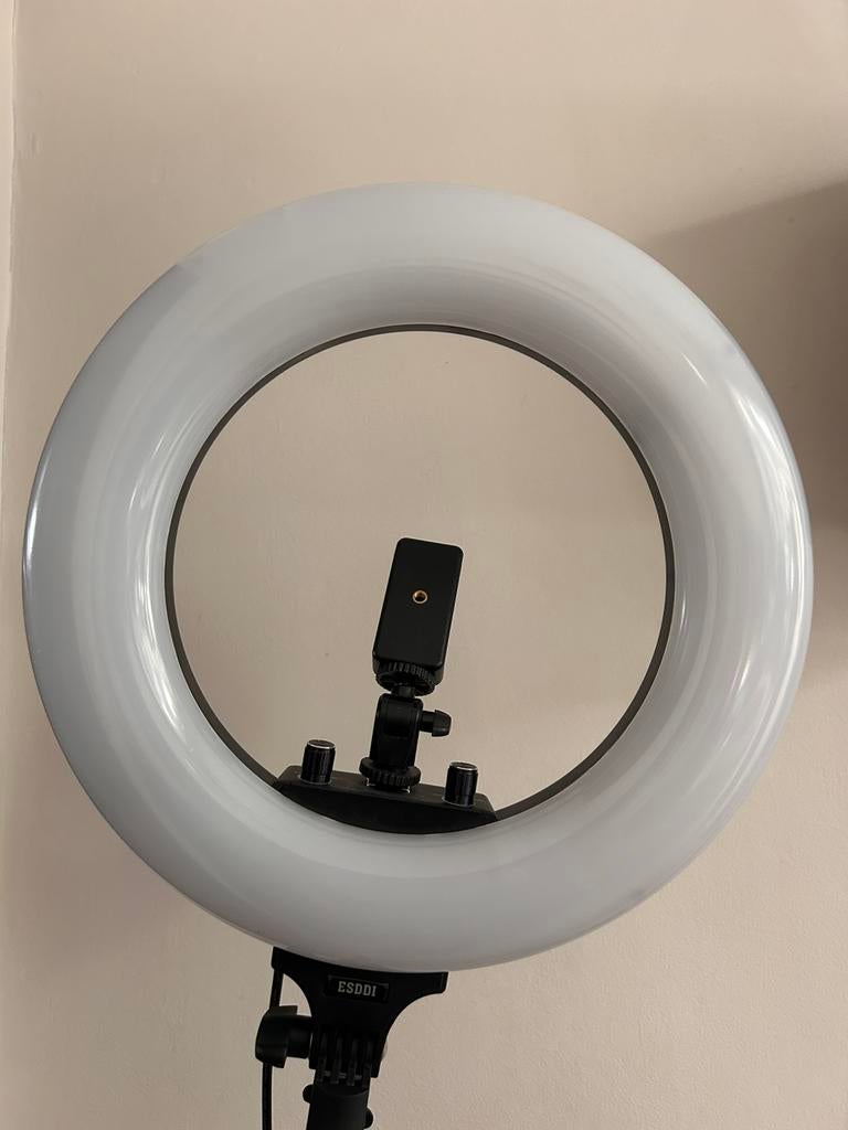 Lampe trepied ring ligth led, 75 cm ou plus, Comme neuf, Enlèvement, Pour estheticienne