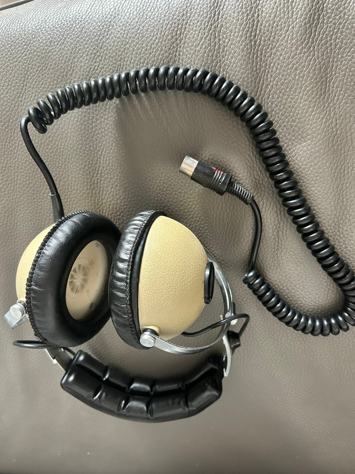 2 hoofdtelefoons in mint staat, Ophalen of Verzenden, Zo goed als nieuw, Zilver, Philips
