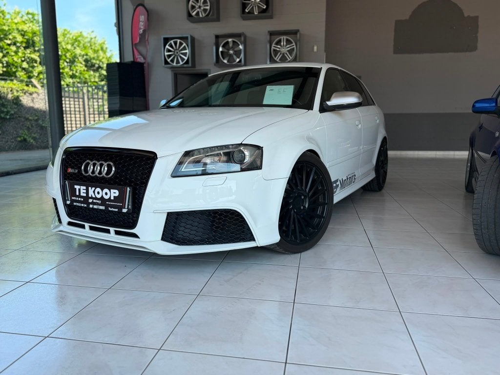 Audi RS3 8p 2.5 TFSI 2011, Autos, Audi, Entreprise, Achat, RS3, 4x4, ABS, Phares directionnels, Airbags, Air conditionné, Alarme