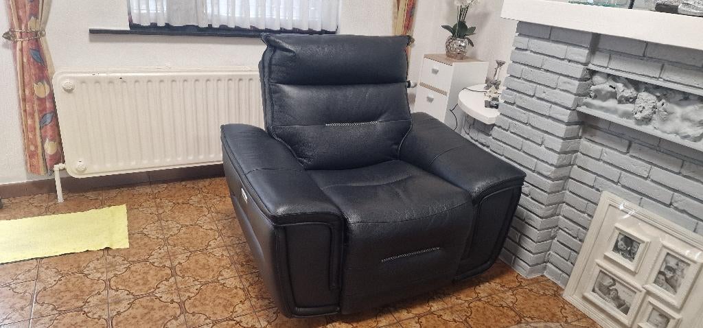Fauteuil relax électrique  de chez mailleux, 75 à 100 cm, Moins de 150 cm, Enlèvement, Cuir véritable moderne