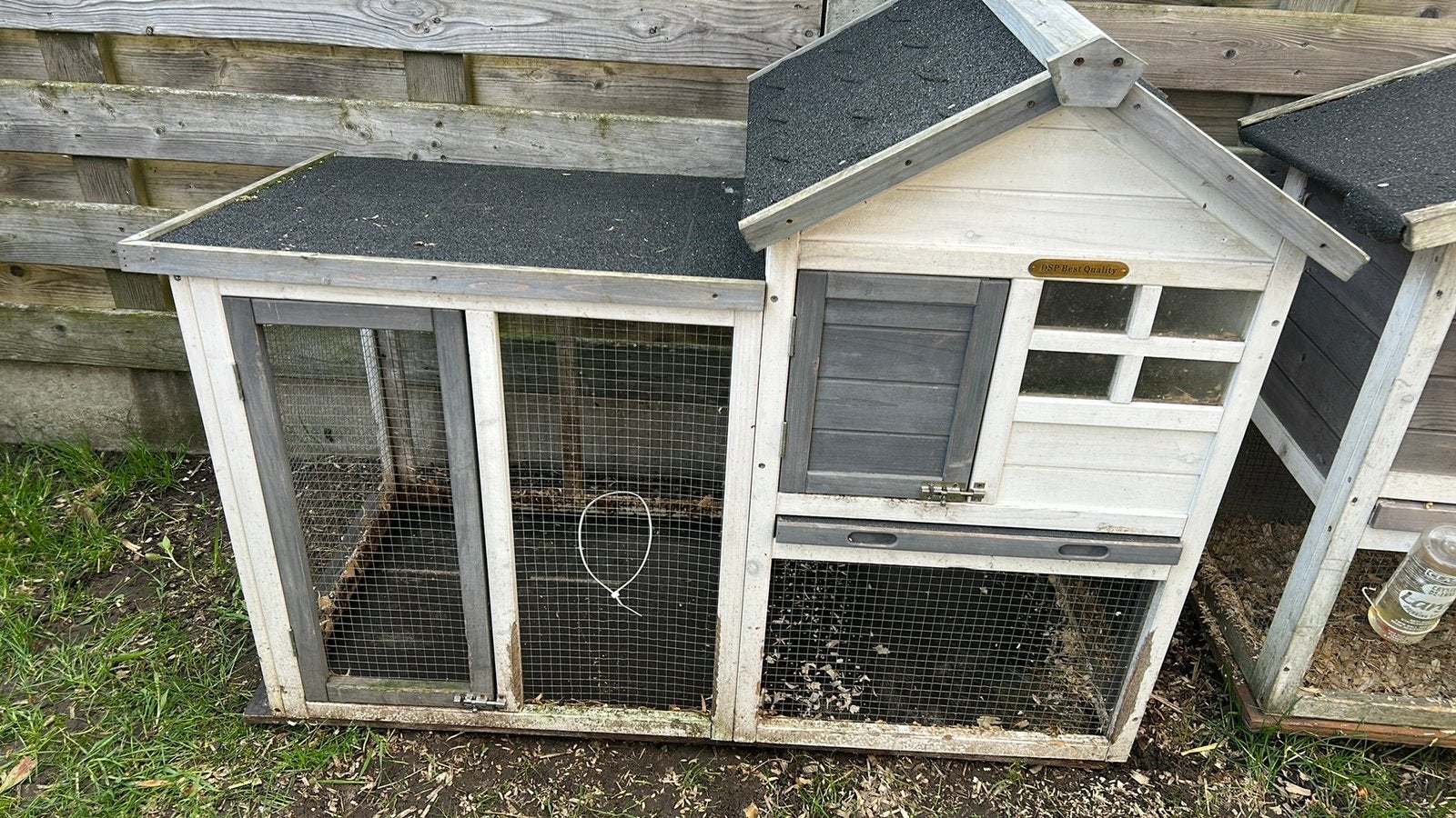 Huisje met konijntje zoekt een fijn huisje, Dieren en Toebehoren