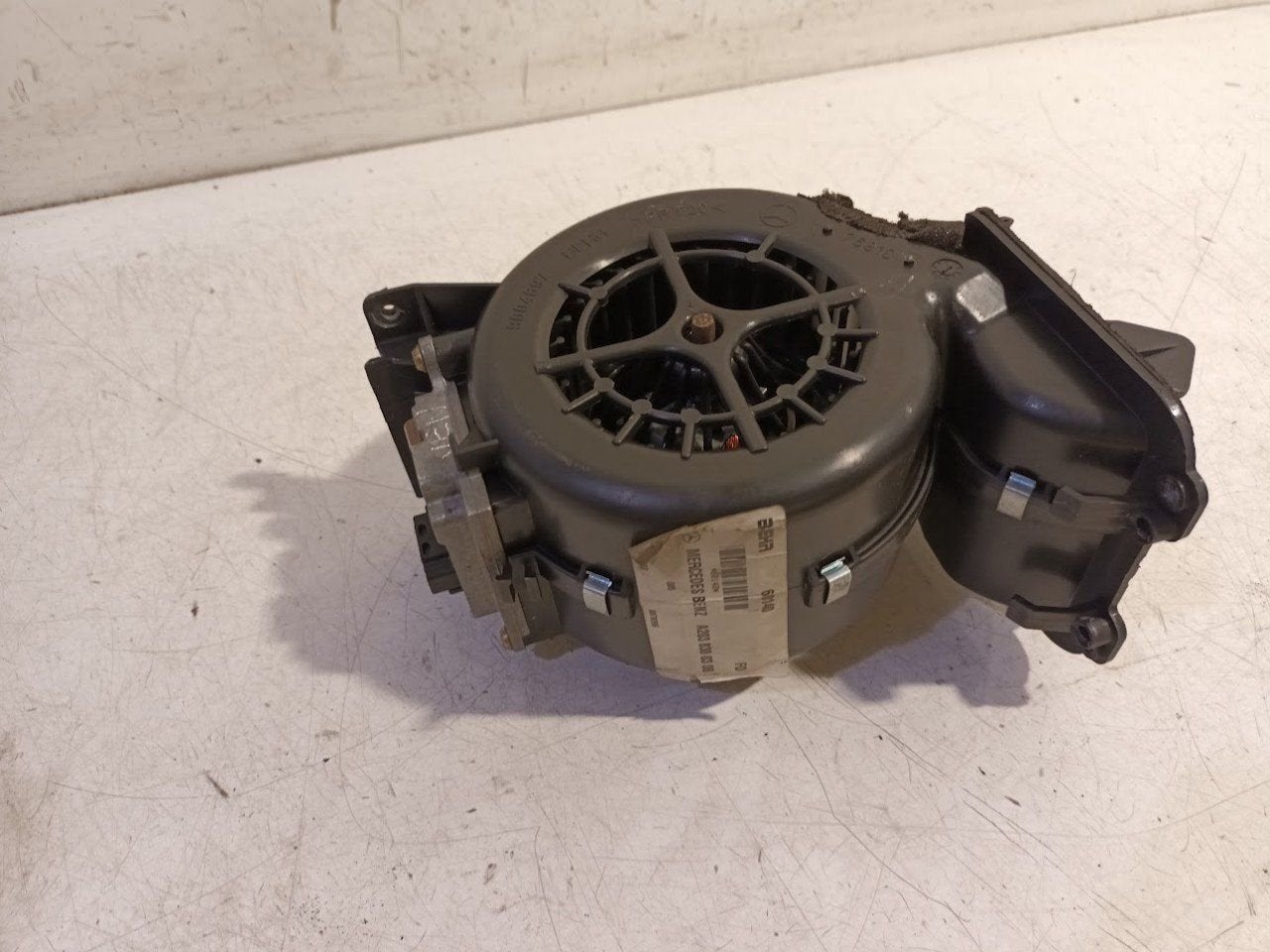 Kachel ventilator motor Mercedes-Benz CLK-Klasse, Onderdelen@venauto.nl, Van der Ven Autorecycling B.V., Ettenseweg 76, 4706 PB Roosendaal, The Netherlands