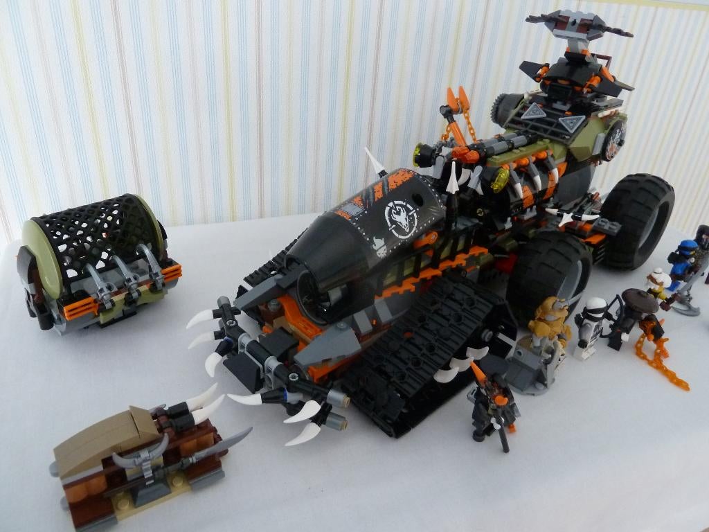 Lego Ninjago Hunted 70654 Dieselnaut, Compleet, Lego, Ophalen of Verzenden, Zo goed als nieuw