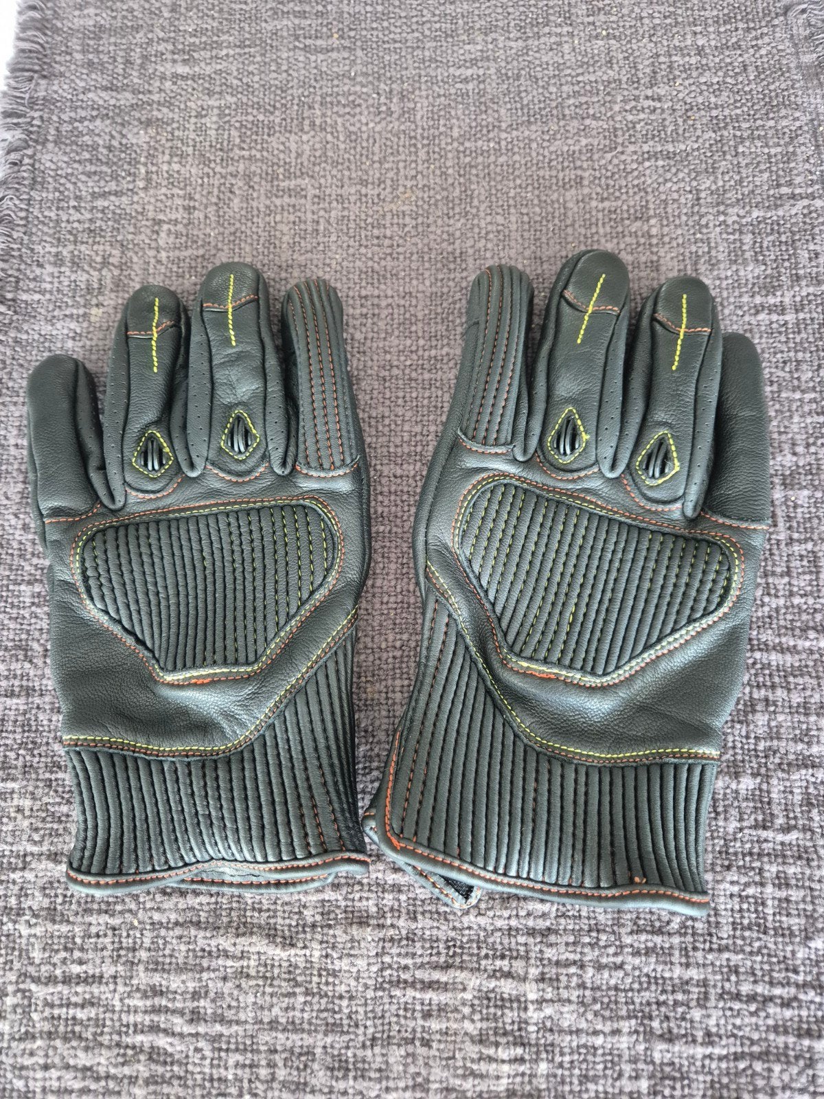 Ledere handschoenen - Harley Davidson- stiksel rood & geel, Motoren, Harley-Davidson, Heren, Handschoenen, Ophalen
