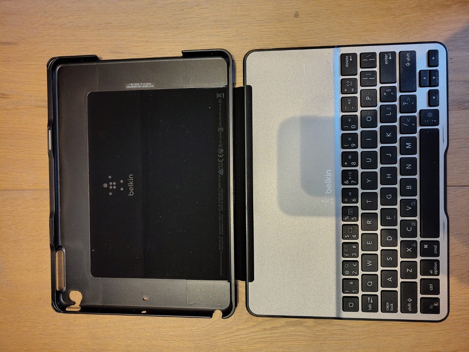 Belkin QODE Ultimate Lite Keyboard Case voor iPad / iPad Air, Enlèvement