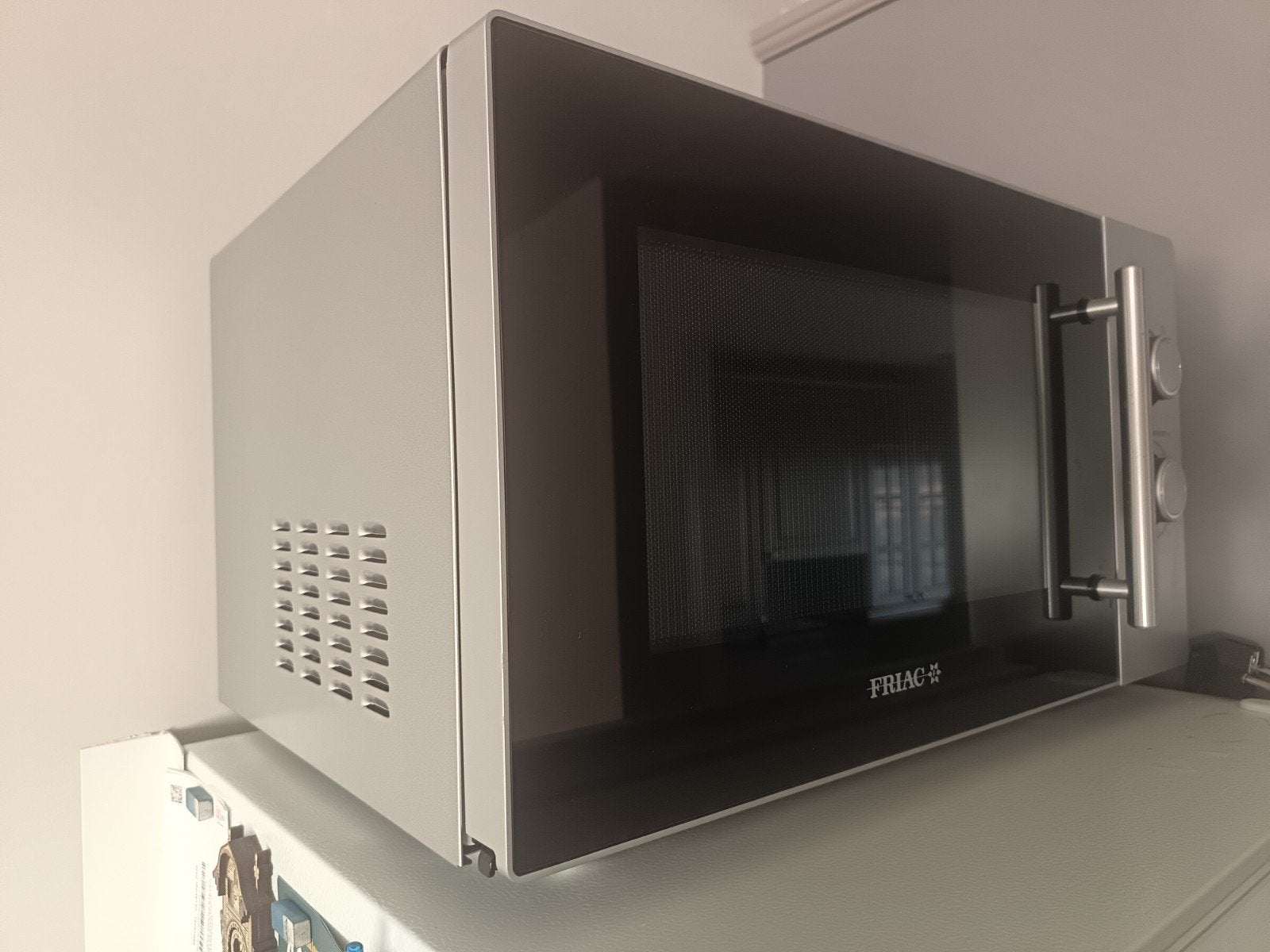 friac microwave alper gebruikt 2jaar oud, Elektronische apparatuur, Ophalen, Microgolfoven, Zo goed als nieuw, Vrijstaand
