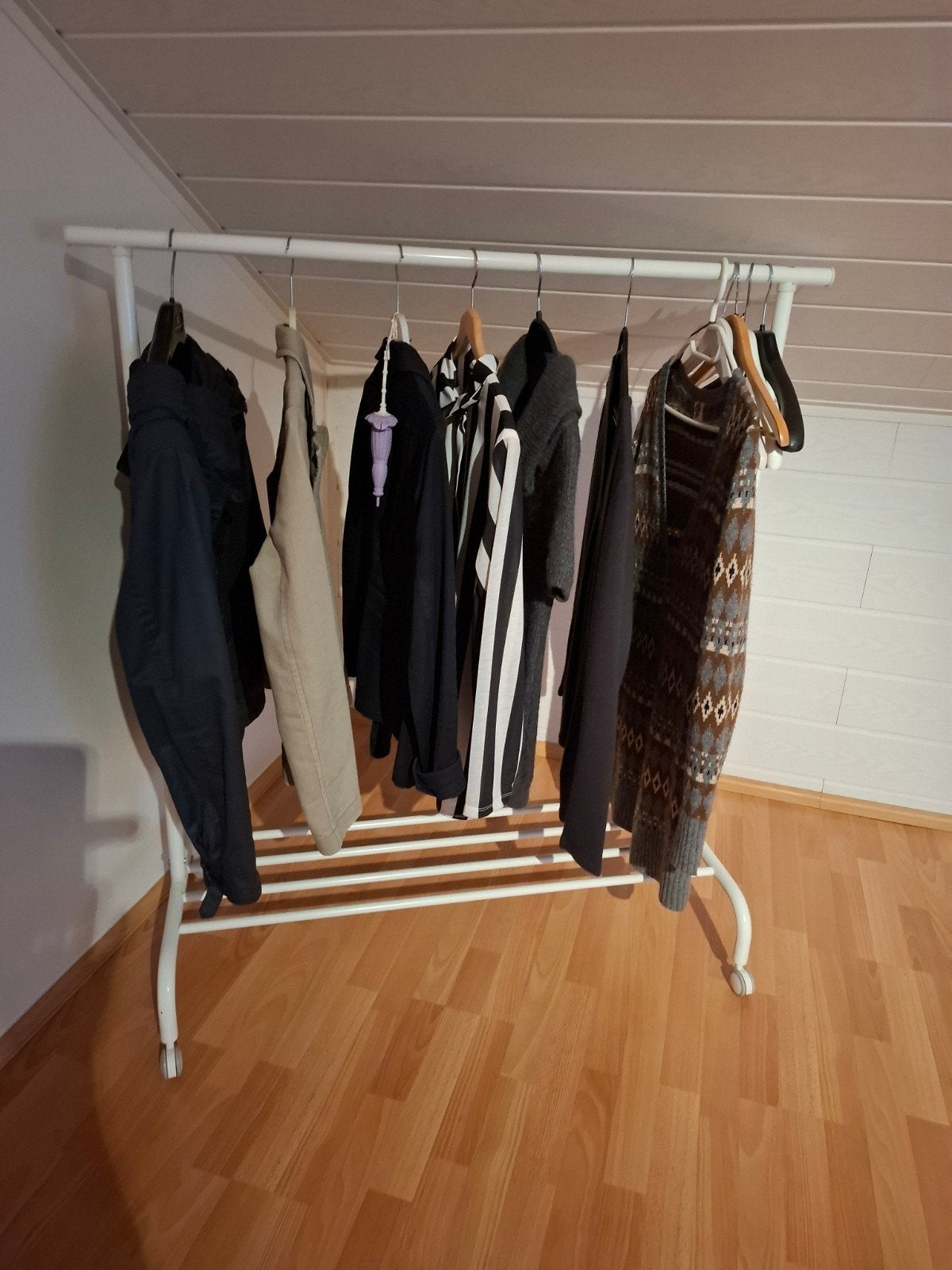 Étagère à vêtements robuste, Enlèvement