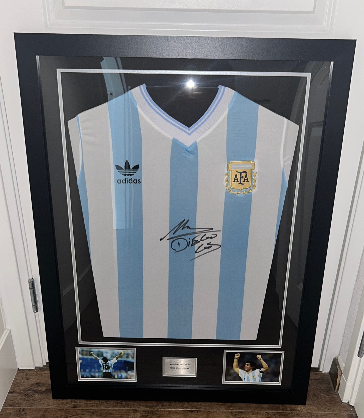 Gesigneerd Maradona Argentinie COA, Enlèvement ou Envoi, Comme neuf, Maillot