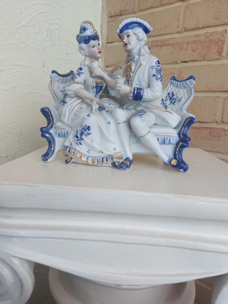 Figurine en porcelaine, Enlèvement