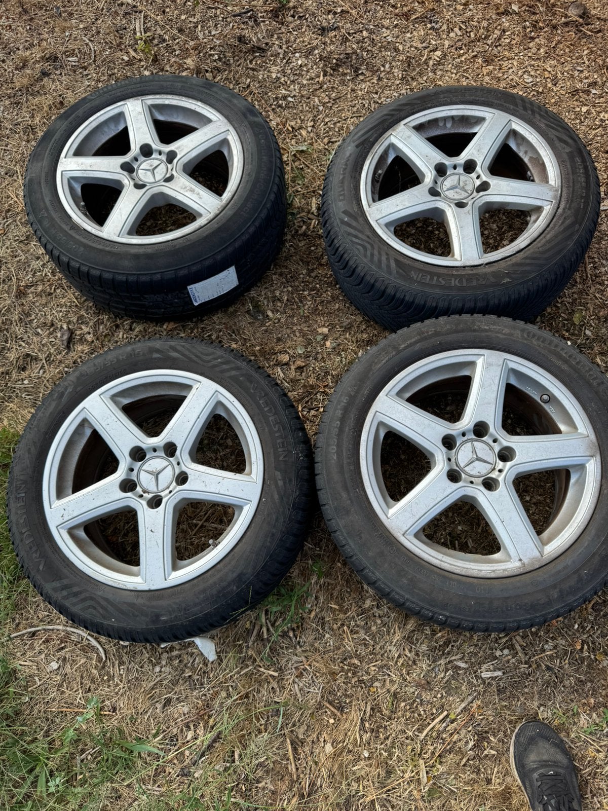 Winterset allu mercedes a klasse w176 w177, Ophalen, 16 inch, Band(en)