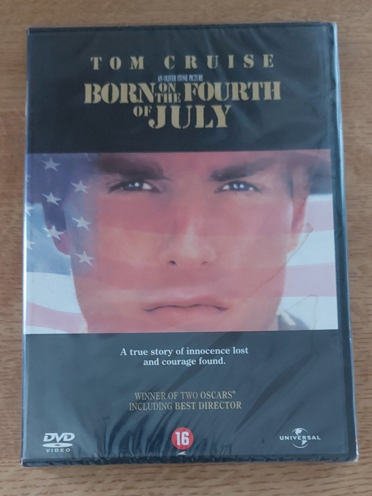 DVD Born on the fourth of July. Nog in verpakking., Engels, Overige genres, Ophalen of Verzenden, Nieuw in verpakking