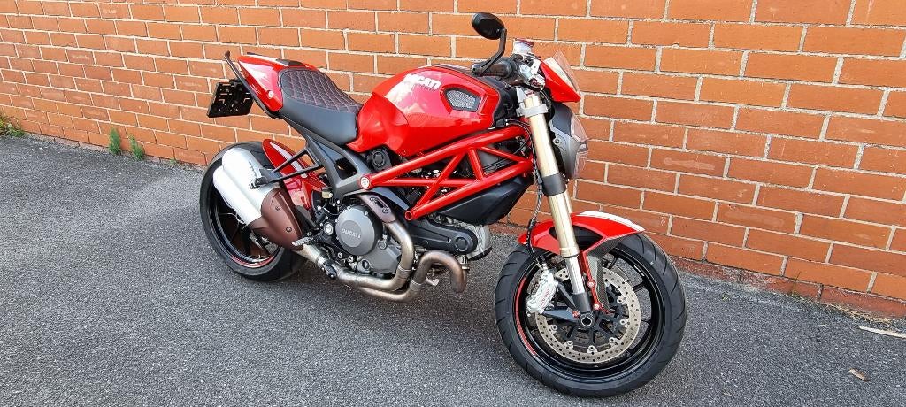 ducati monster 1100 evo, Motos, Occasion, Plus de 35 kW, 2 cylindres, Particulier