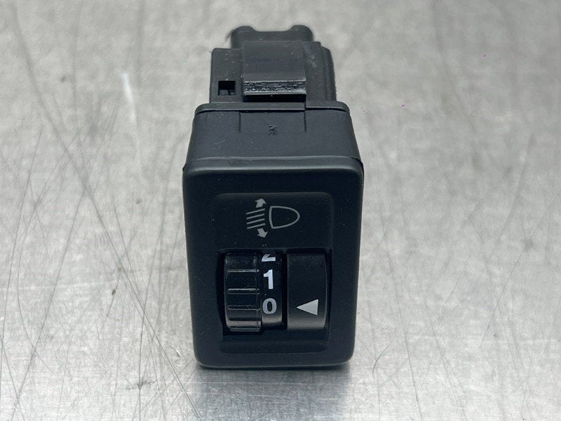 COMMUTATEUR PHARE REGLAGE C Suzuki Baleno (EW / FW), Utilisé, Suzuki