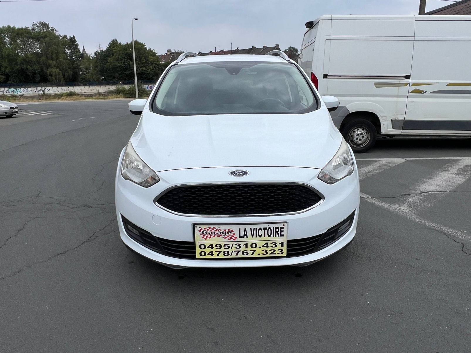Ford Grand C-Max 5 Places 2016 année 1.5 TDCi 0032478767323, Auto's, Voorwielaandrijving, Stof, Euro 6, 4 cilinders