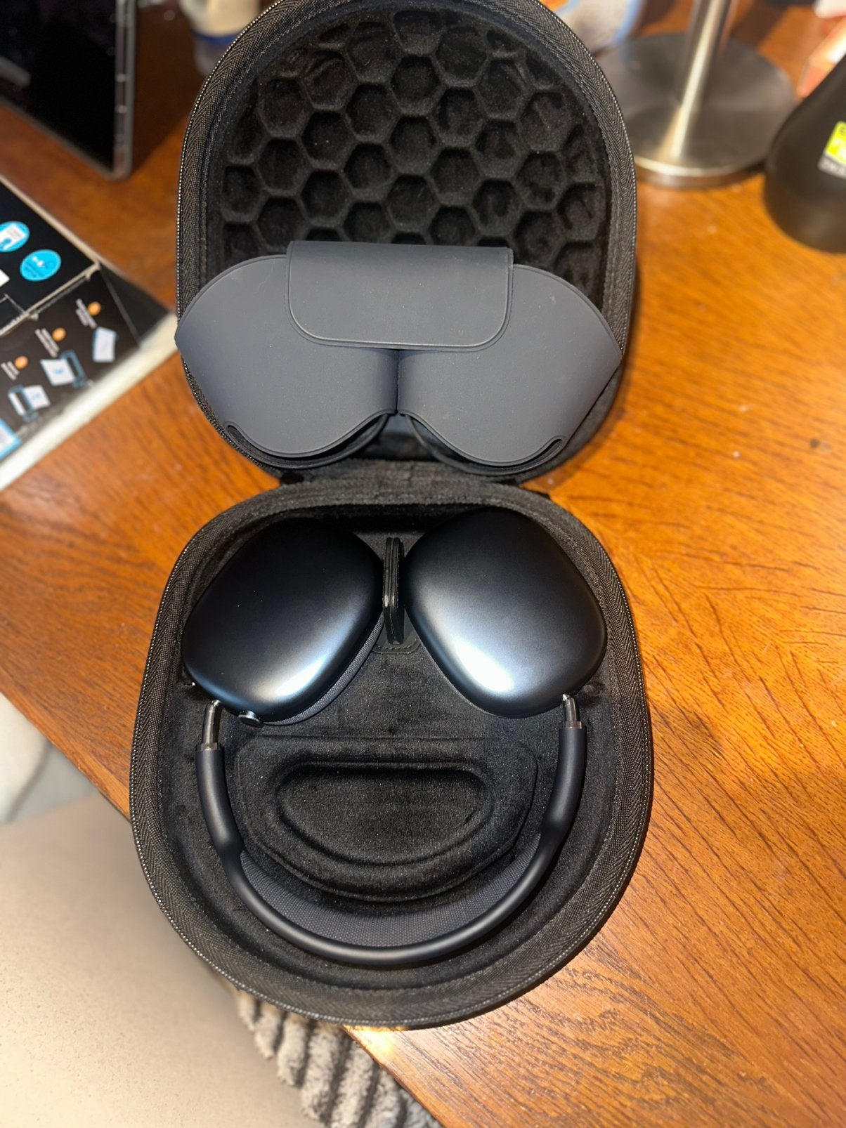 Apple AirPods Max, Ophalen, Apple, Draadloos
