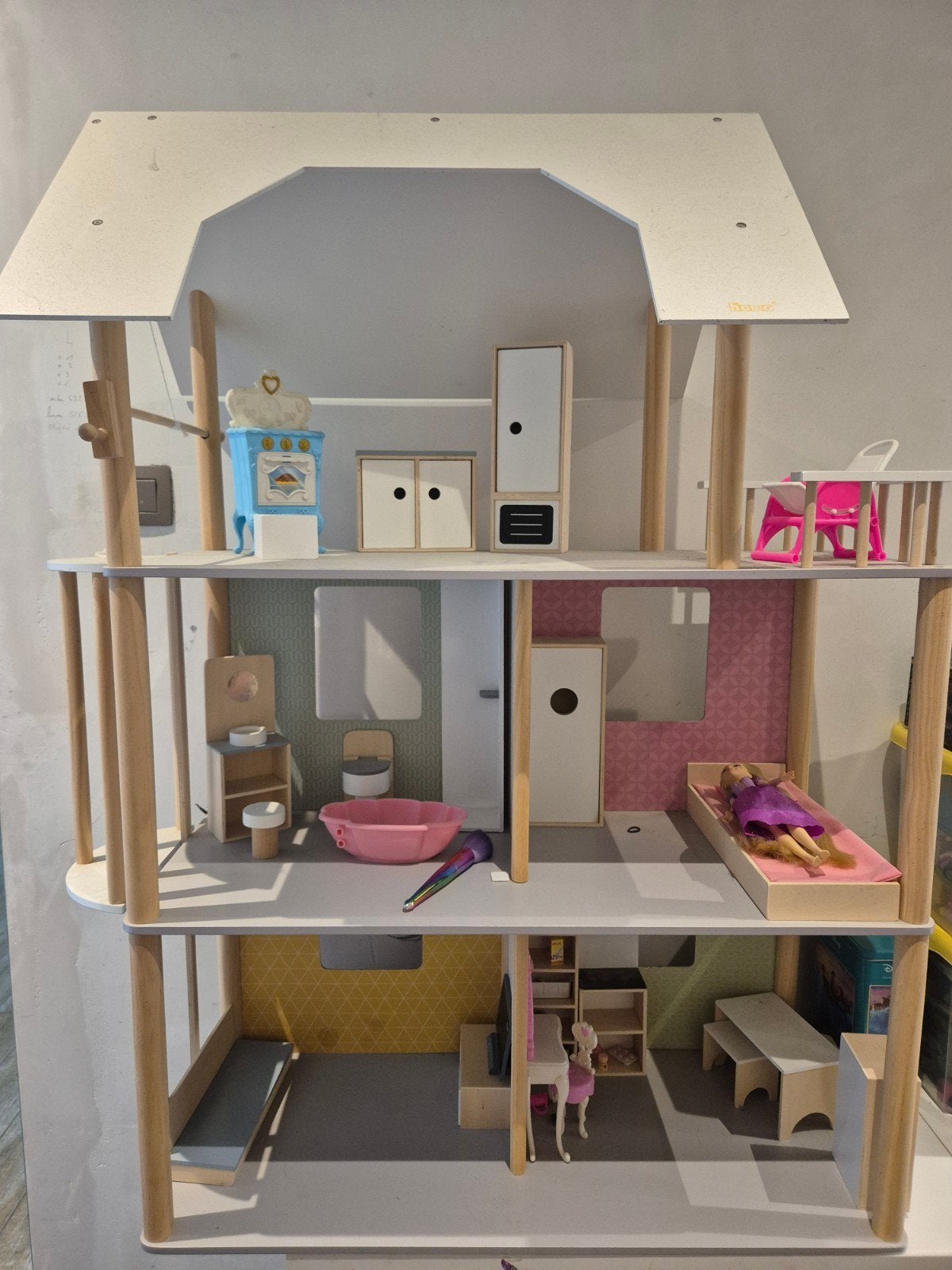 Maison de poupée+poupées, Enlèvement, Maison de poupées