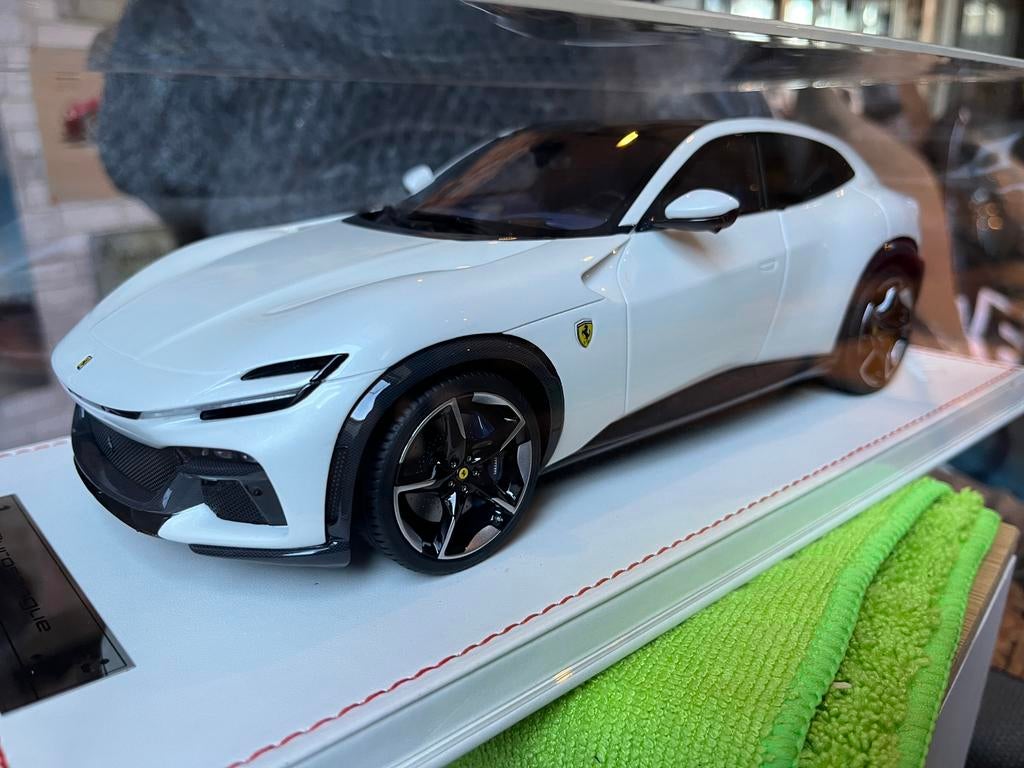 1 of 50 Ferrari Purosangue runner models, Hobby en Vrije tijd, Ophalen, Zo goed als nieuw