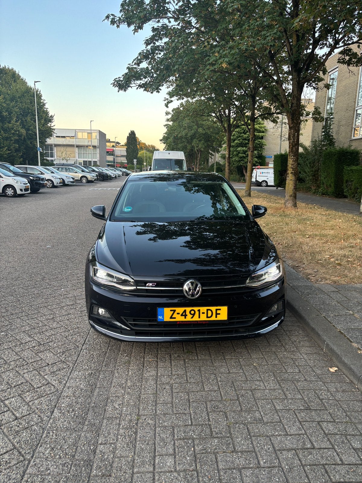 Volkswagen Polo 1.6 TDI R-Line | LED | ACC | CAMERA | PDC |, Auto's, Stof, 4 cilinders, Zwart, 95 kW