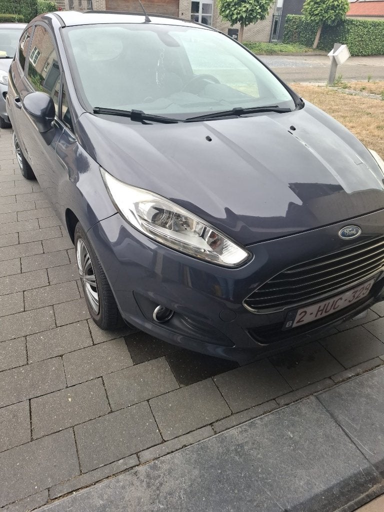 Ford Fiesta 16d grijs, Auto's, Ford, Voorwielaandrijving, Euro 5, Stof, 4 cilinders
