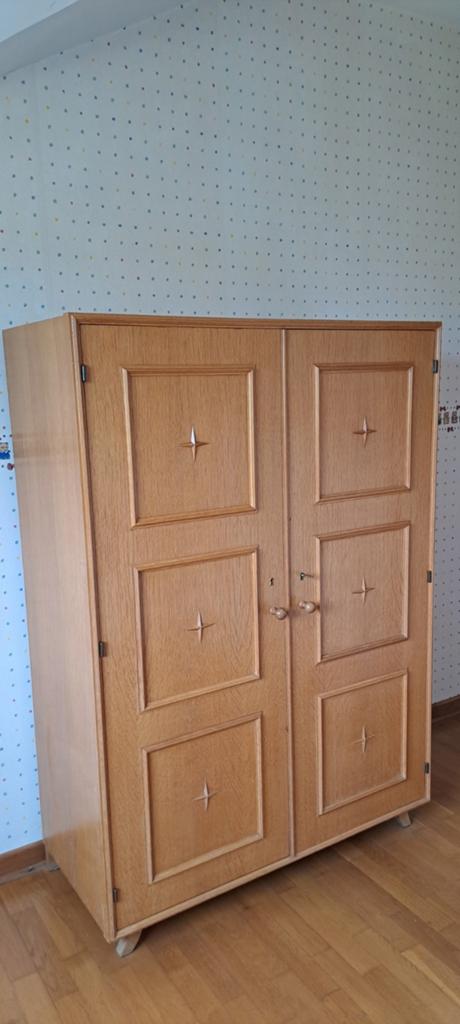 Kinderkledingkast in licht hout 105×45 cm H: 151 cm, Huis en Inrichting, Kasten | Computermeubels, Ophalen