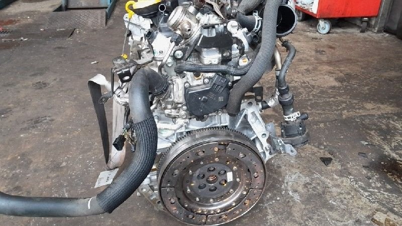 VOLANT MOTEUR BI-MASSE Renault Espace (RFCJ) (|23105231R|), Renault, Utilisé, Peter-Huppertz-Straße 5
51063  Köln, DE, Dialog.deutschland@renault.de