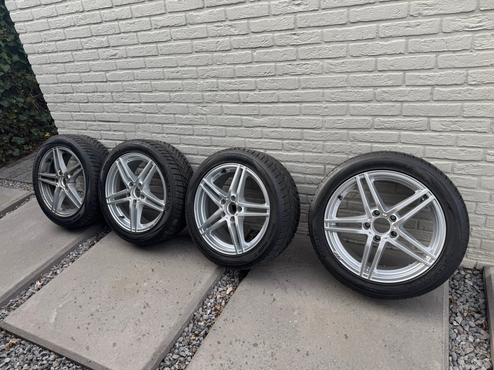 17 inch als nieuw met winterbanden, Enlèvement, 17 pouces, Pneu(s)