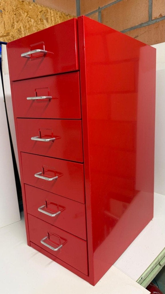 Lot de 2 tiroirs IKEA HELMER, métal rouge, 6 tiroirs, 5 tiroirs ou plus, Moins de 100 cm, Comme neuf, 🎨 Kleur: rood hoogglans metaal 🔩 Met chromen handgrepen
