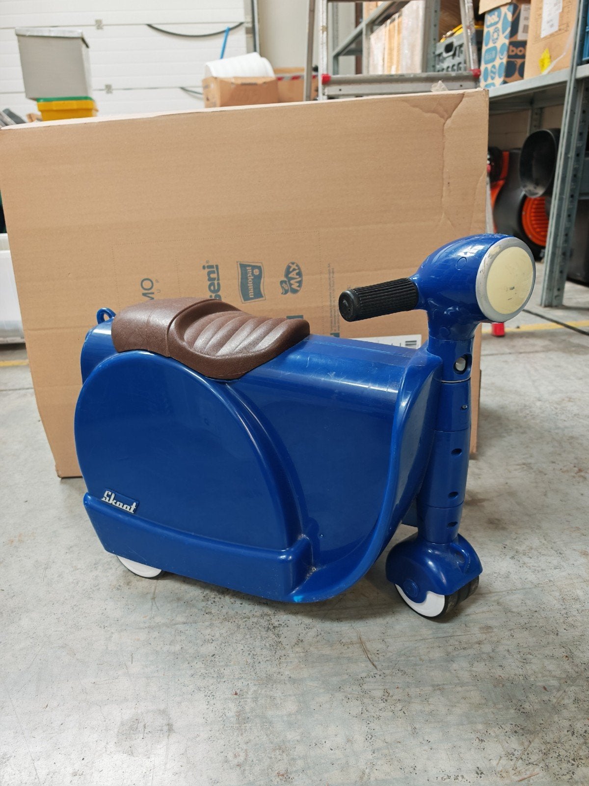 skoot reiskoffer scooter, Ophalen