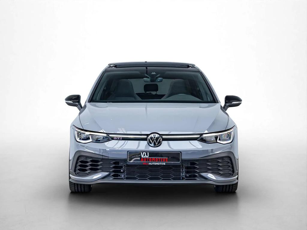 Volkswagen Golf GTI CLUBSPORT|AKRAPOVIC|PANO|IQLIGHTS|ALCANT, Automaat, Gebruikt, 1984 cc, Alcantara