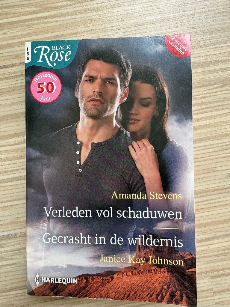 Harlequin Black rose 2 verhalen 138, Boeken, Ophalen of Verzenden, Gelezen, België