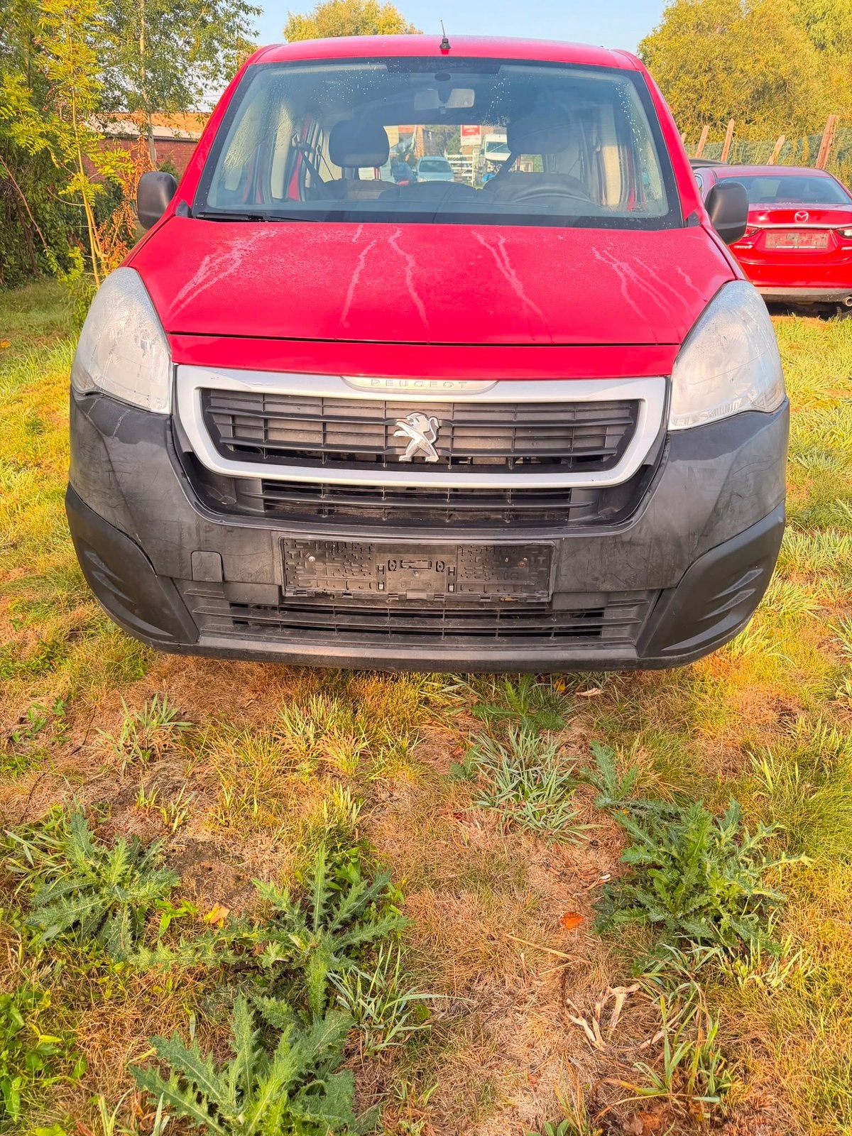 Peugeot partiner 2018 benzine, Autos, Peugeot, Euro 6, Boîte manuelle, 5 portes, 5 places
