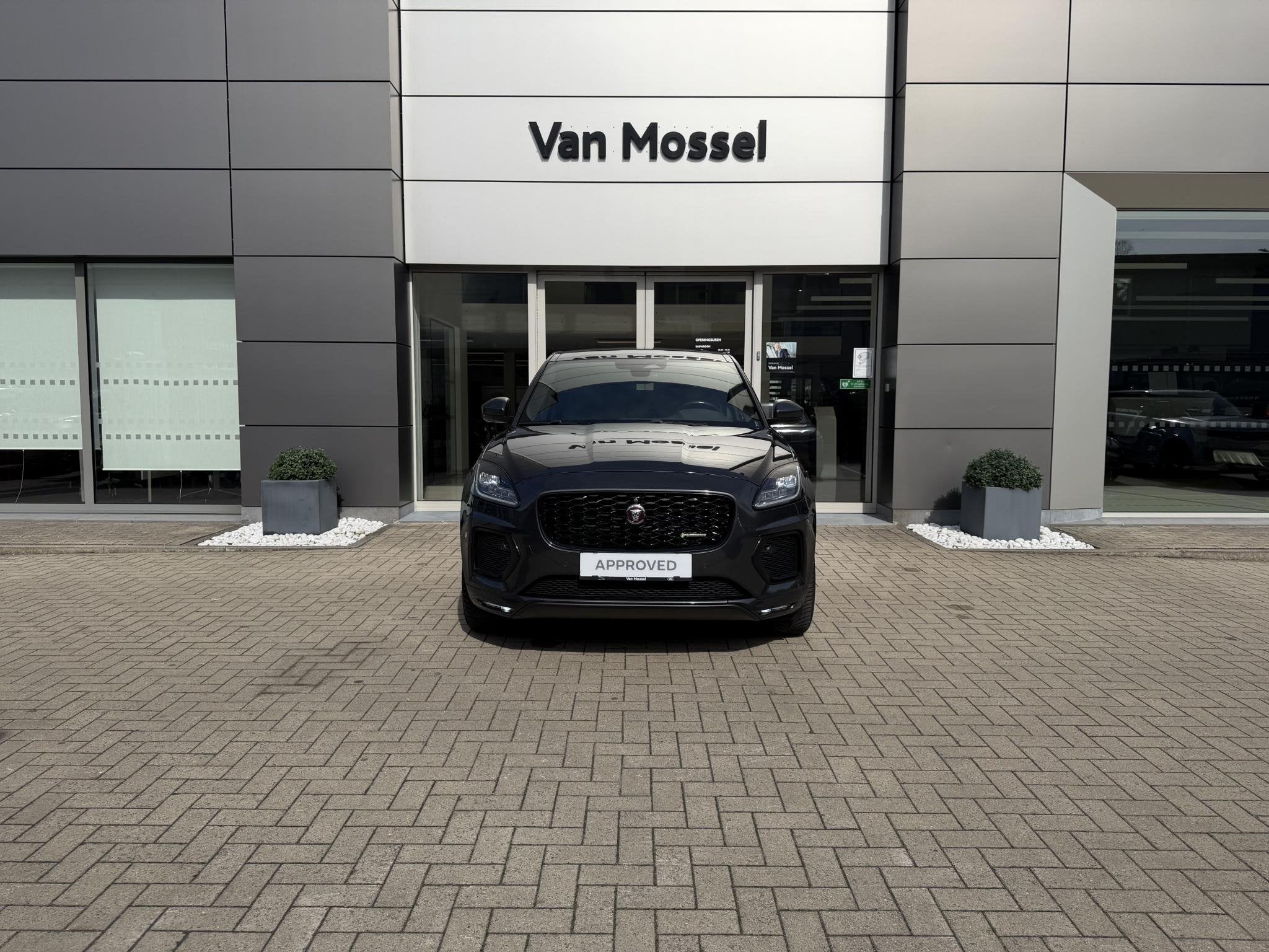 Jaguar E-Pace P300e Aut. AWD R-Dynamic S, Auto's, Automaat, Stof, Gebruikt, 2173 kg
