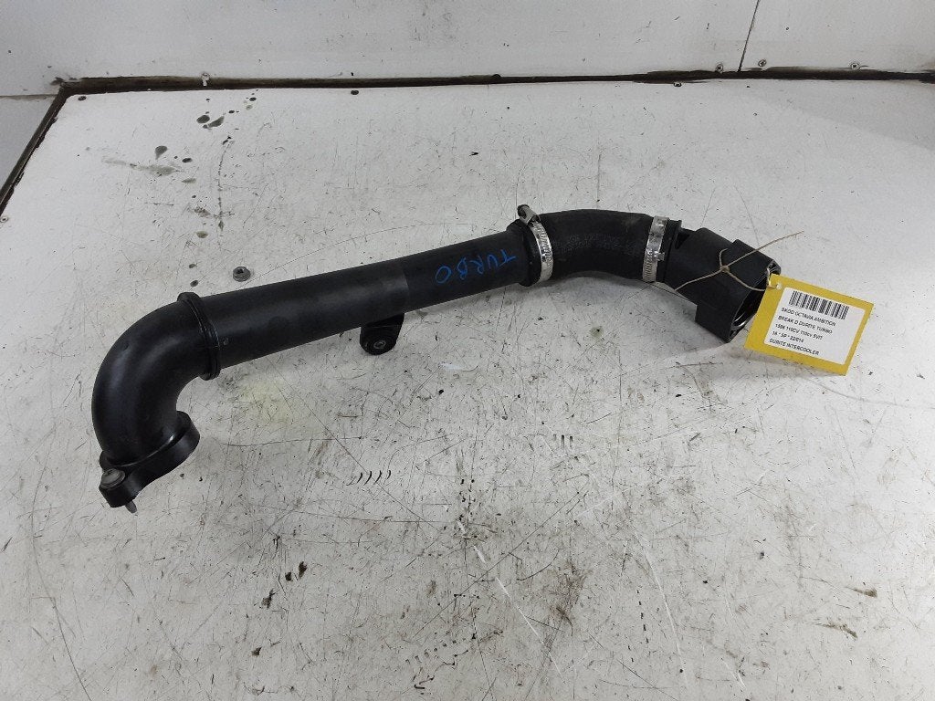 INTERCOOLER DURITE Skoda Octavia Combi (5EAC) (04L145770H), Utilisé, Skoda