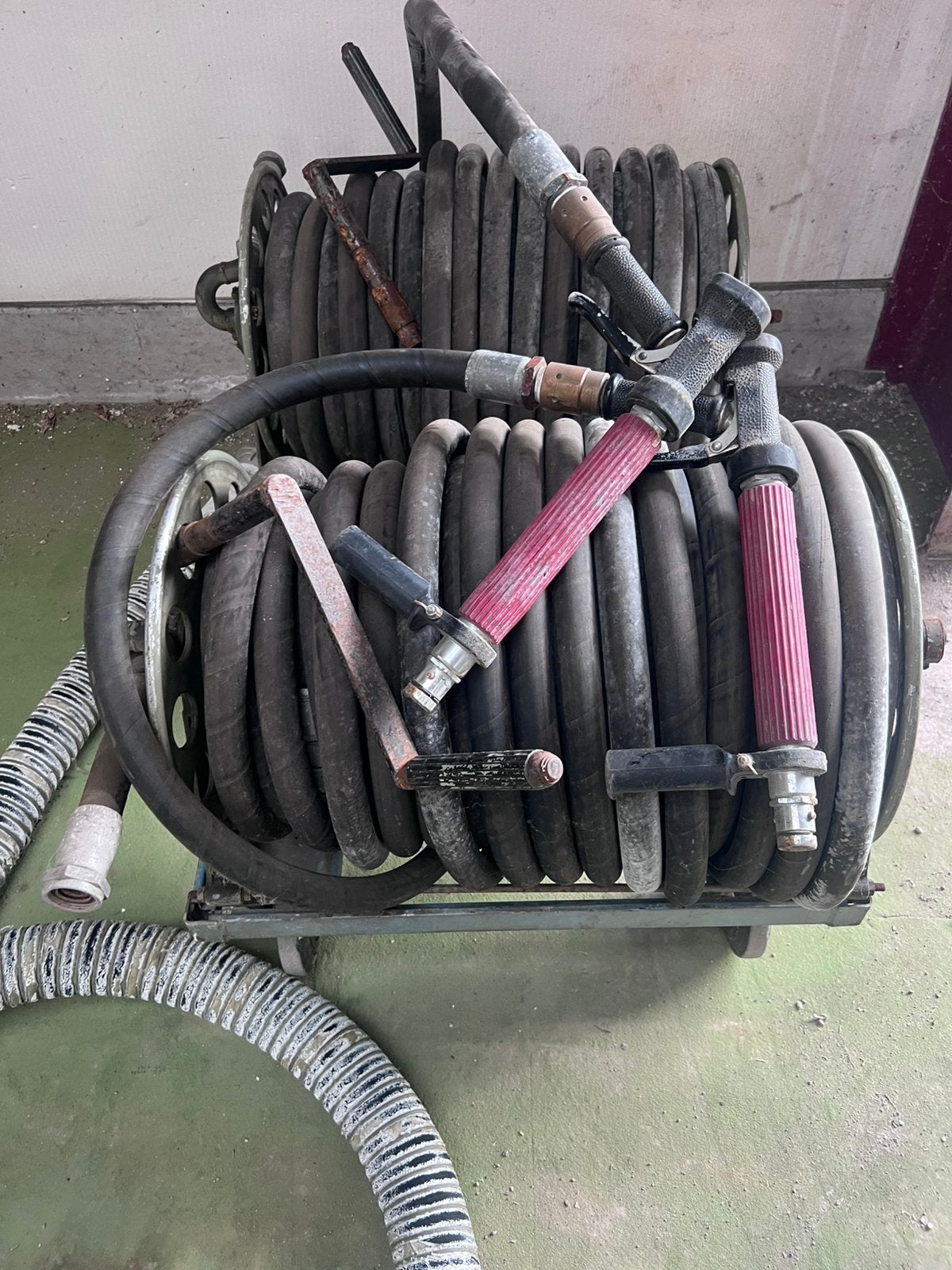 Brandslangen uit brandweerwagen, Ophalen, Gebruikt
