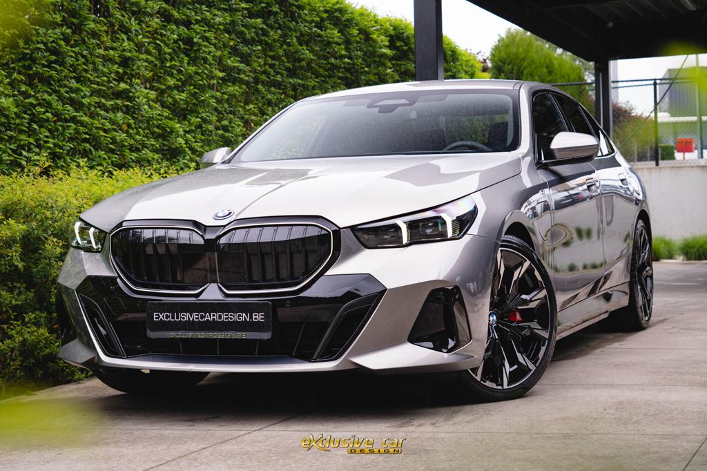 BMW 550 e xDrive M Sport Pro, Auto's, BMW, Bedrijf, 5 Reeks, 360° camera, 4x4, ABS, Adaptive Cruise Control, Airbags, Airconditioning