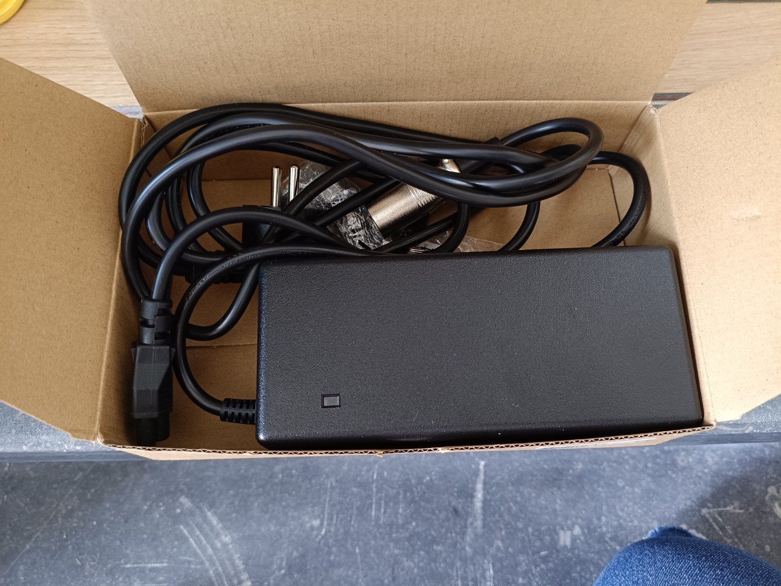Batterij oplader elektrische fiets Btwin Elops, Fietsen en Brommers, Ophalen