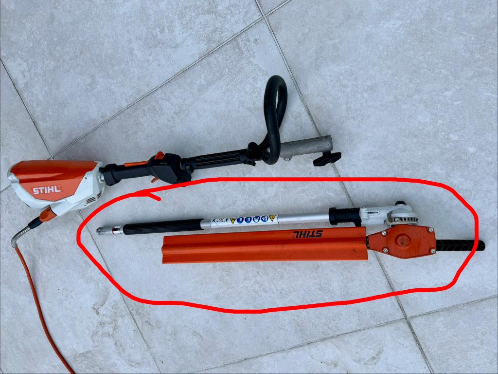 heggenschaar STIHL op steel HL-KM 145 voor combimotor, Ophalen, Zo goed als nieuw, Accu, Stihl