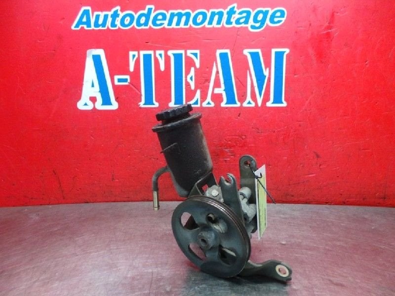STUURBEKRACHTIGINGSPOMP Toyota Yaris (P1) (01-1999/11-2005), Gebruikt, Kundenbetreuung@toyota.de, Toyota, Toyota-Allee 2
50858  Köln, DE