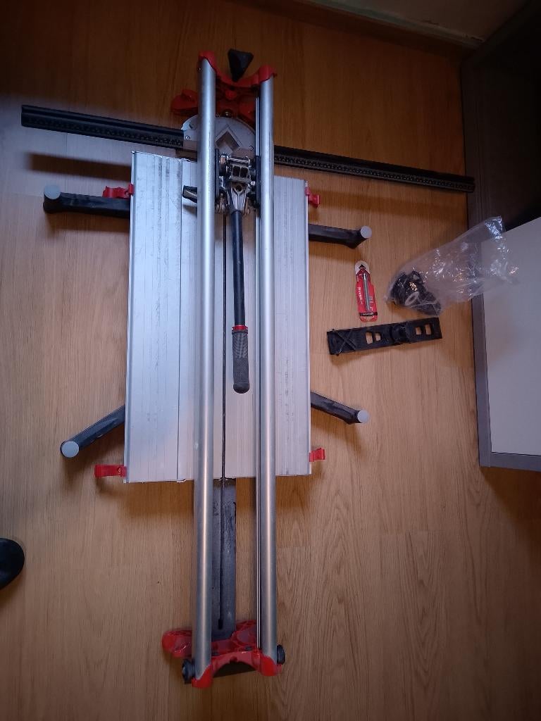 Carrelette, 60 cm ou plus, Céramique, Enlèvement, 60 cm ou plus