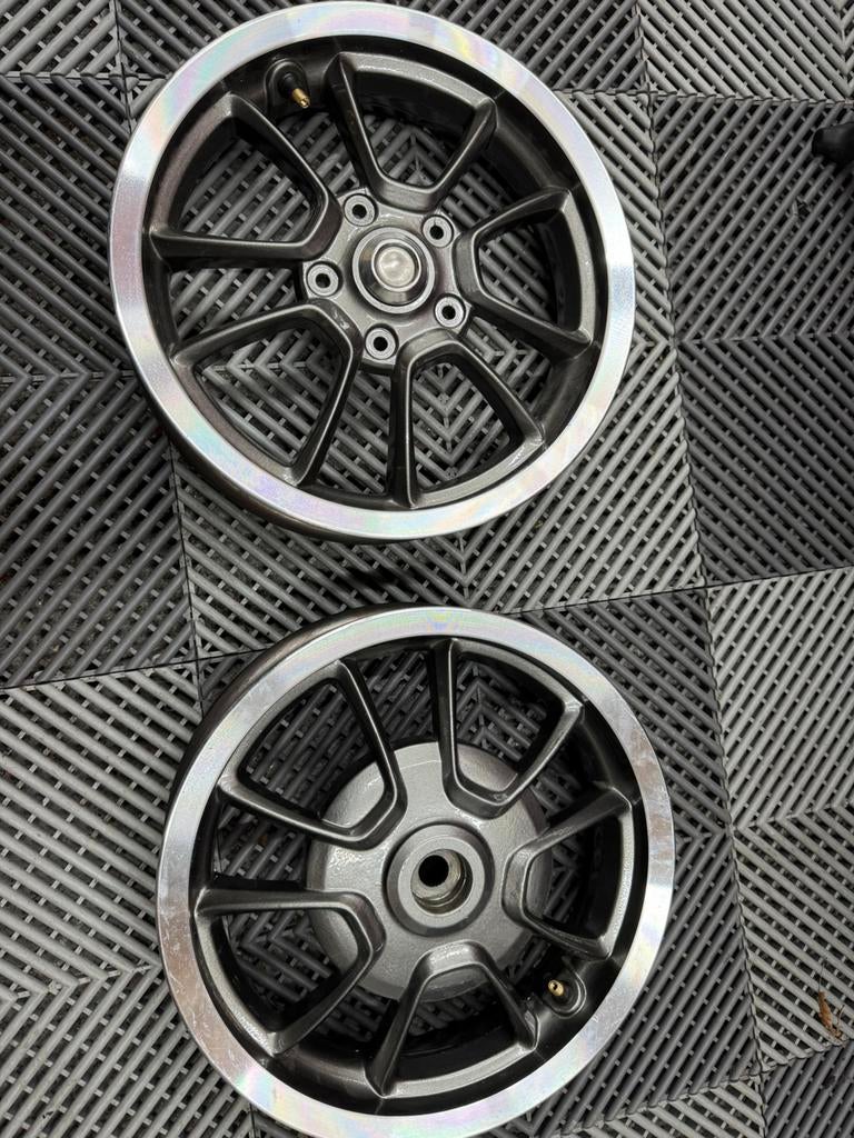 Jantes 3x12 Vespa Primavera 125, Fietsen en Brommers, Scooters | Vespa, Ophalen