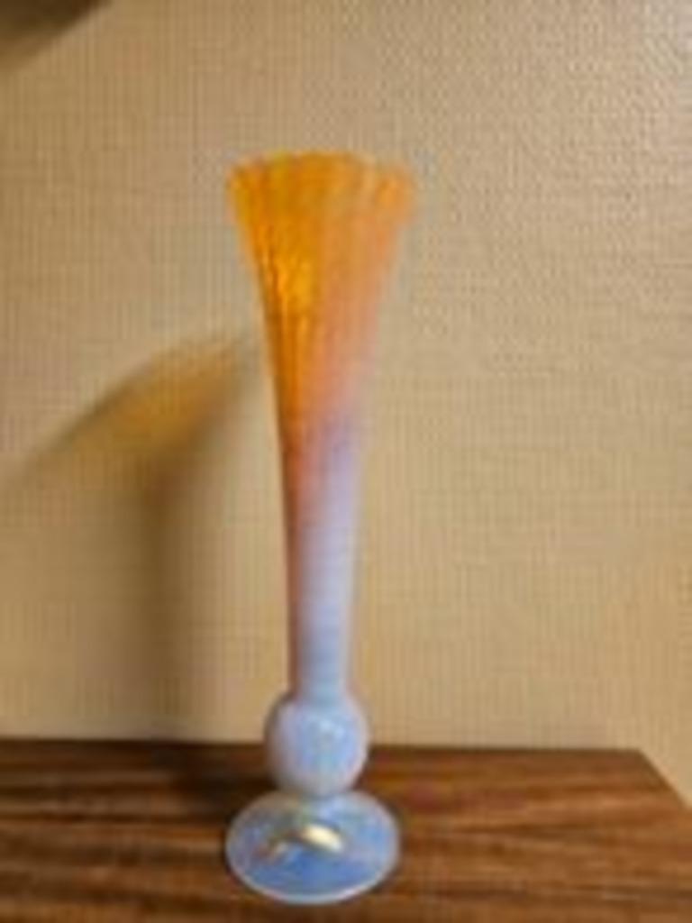 Opaline grote vaas kleurenschakering, Antiek en Kunst, Antiek | Vazen, Ophalen of Verzenden