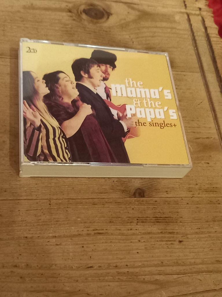 Dubbele Cd van The Mama's & The Papa's, Enlèvement ou Envoi, Comme neuf, Pop rock